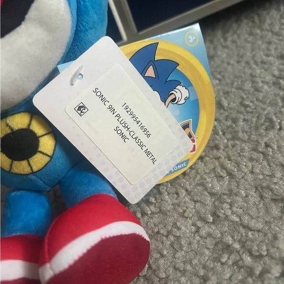 Sonic the Hedgehog Metal Sonic 9” Plush - Picture 5 of 9